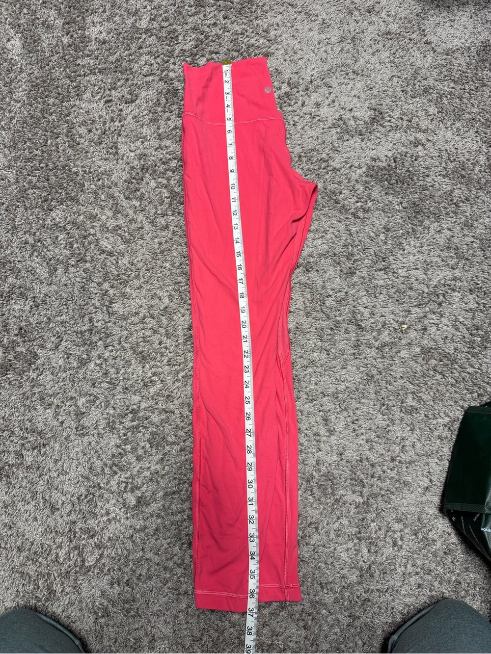 Lululemon lipgloss Pink Leggings